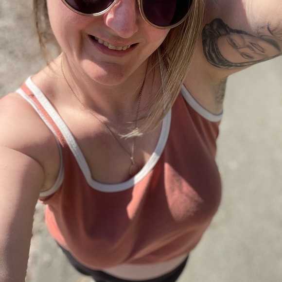 Meet your Posher, Shell - Picture 6 of 9